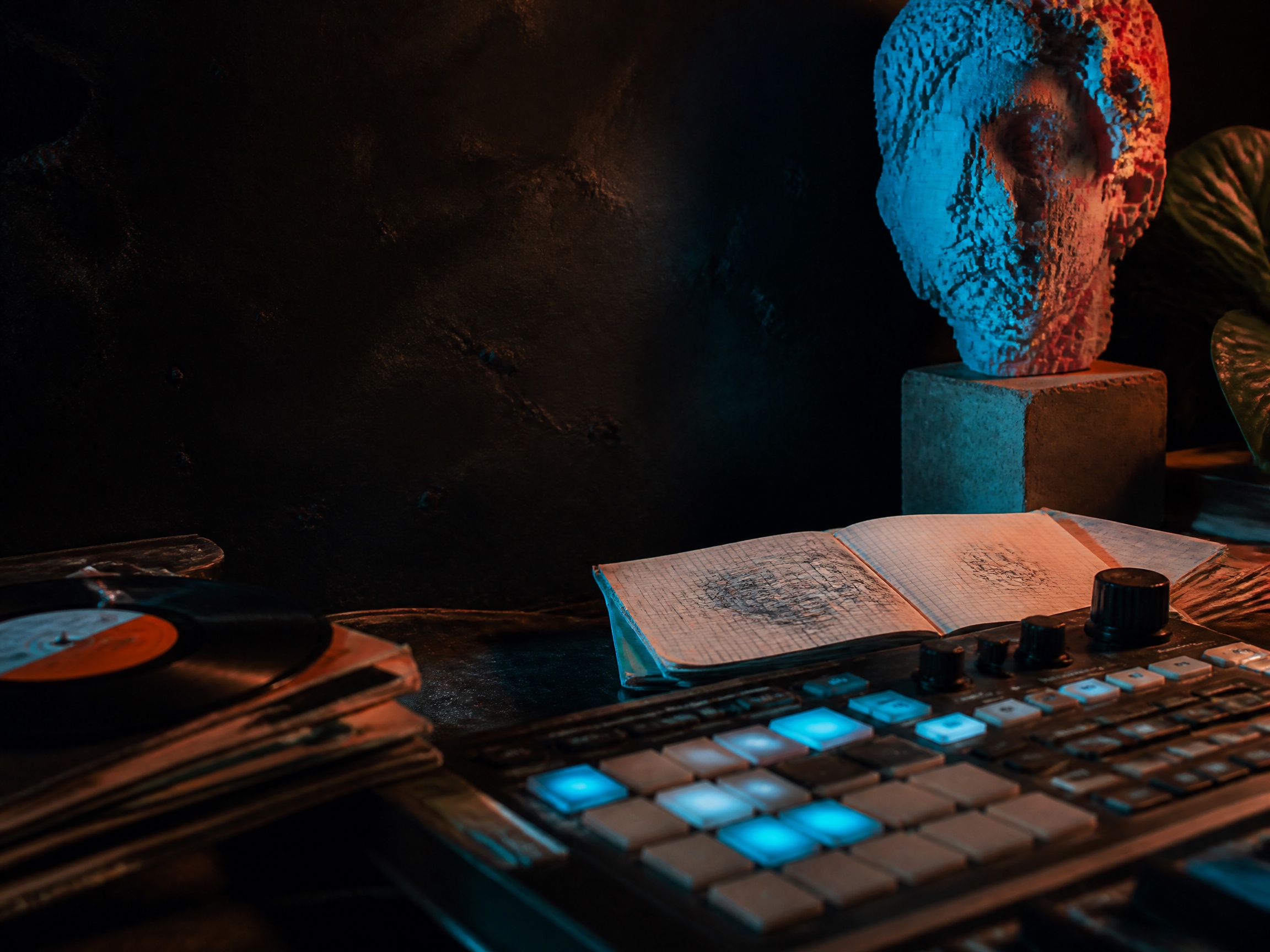 Close-up sound texture inspired by hip hop music