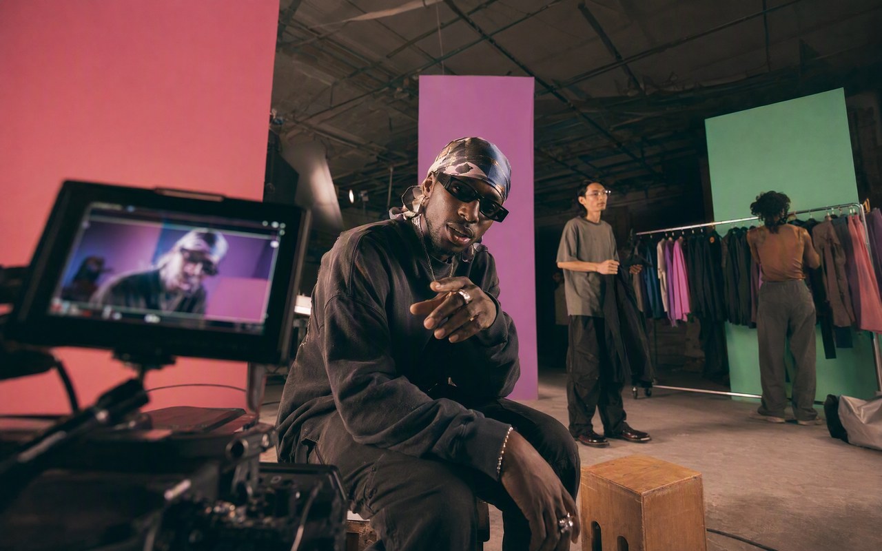 Creative process scene for minimal vhs hip hop mv music